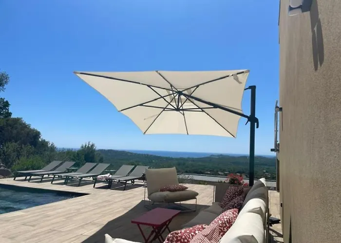 Villa Family Villa, Beautiful Open Sea View & Scrubland Conca