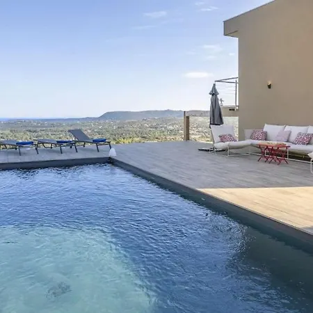 Villa Family Villa, Beautiful Open Sea View & Scrubland Conca