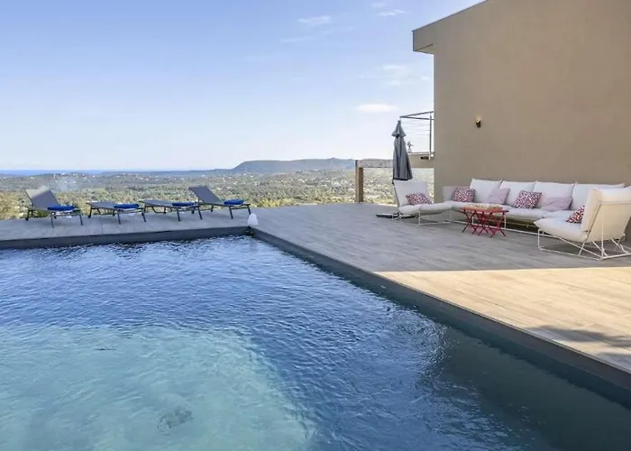 Villa Family Villa, Beautiful Open Sea View & Scrubland Conca