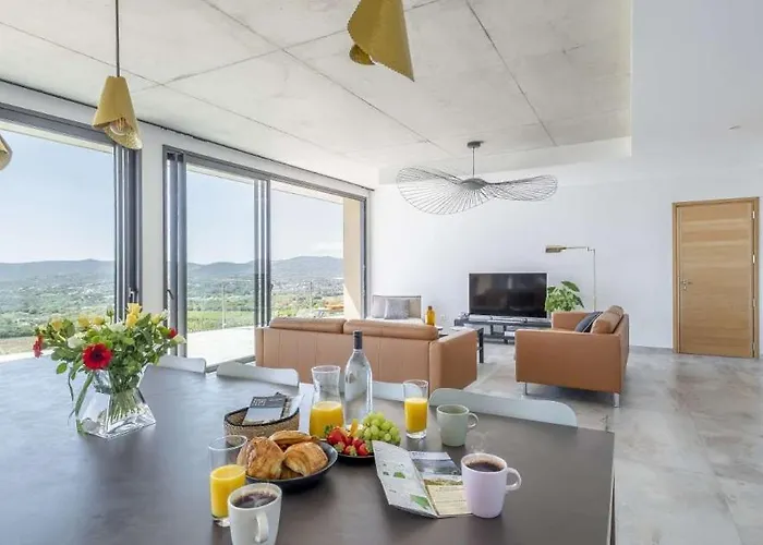 Family Villa, Beautiful Open Sea View & Scrubland * Conca